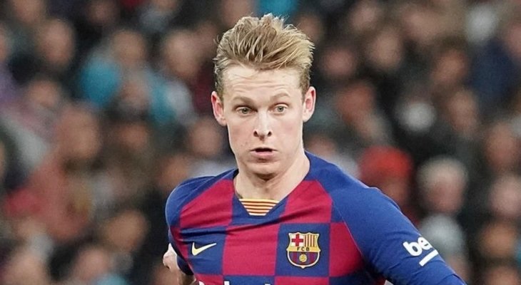 برشلونة يتخذ قراره بشأن لاعبه دي يونغ