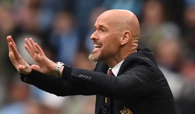 مدرب إسباني مرشح لخلافة تين هاغ