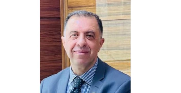 تكليف الدكتور عصام قصّاب بمهام عمادة كلية الصيدلة