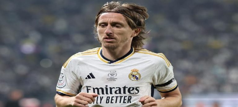 الكشف عن عرض الأهلي السعودي لضم مودريتش