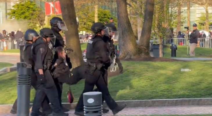 الشرطة الأميركية تعتقل أكثر من مئة طالب في بوسطن