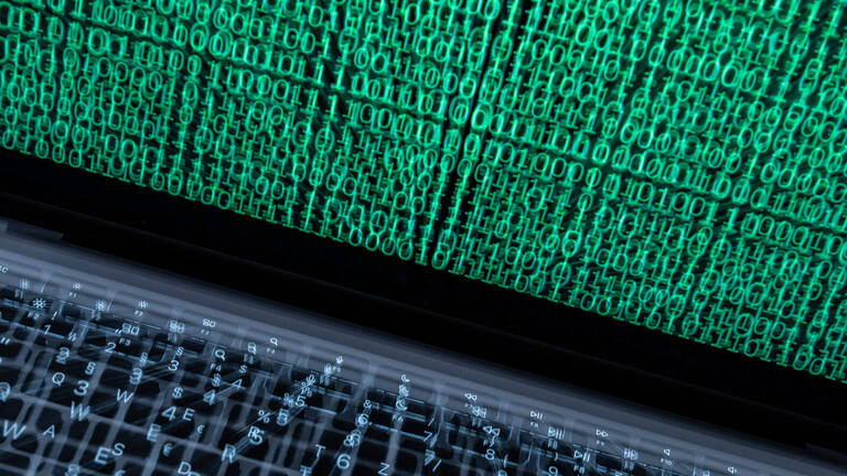 قراصنة يخترقون قاعدة بيانات لجيش العدو