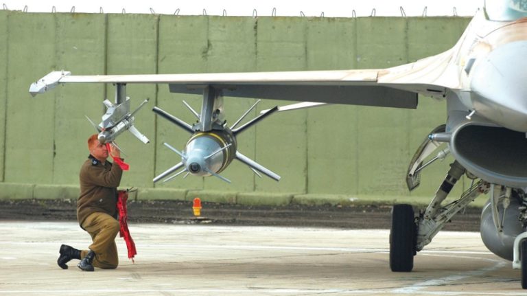 العدو مستعد لشن الهجوم على إيران؟