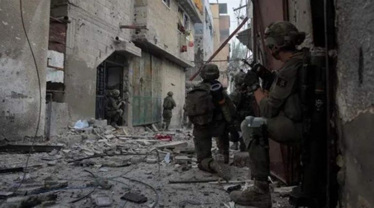 الإحتلال يحاصر مستشفى كمال عدوان في غزة