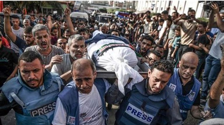 الحكومة الفلسطينية تدين الإعتداءات الصهيونية على الطواقم الصحافية
