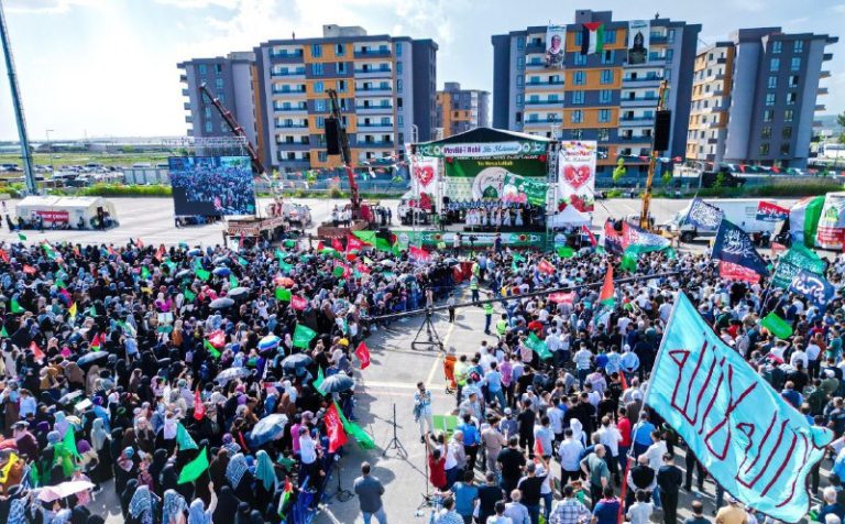 بالصور.. تظاهرة في تركيا تضامناً مع غزة