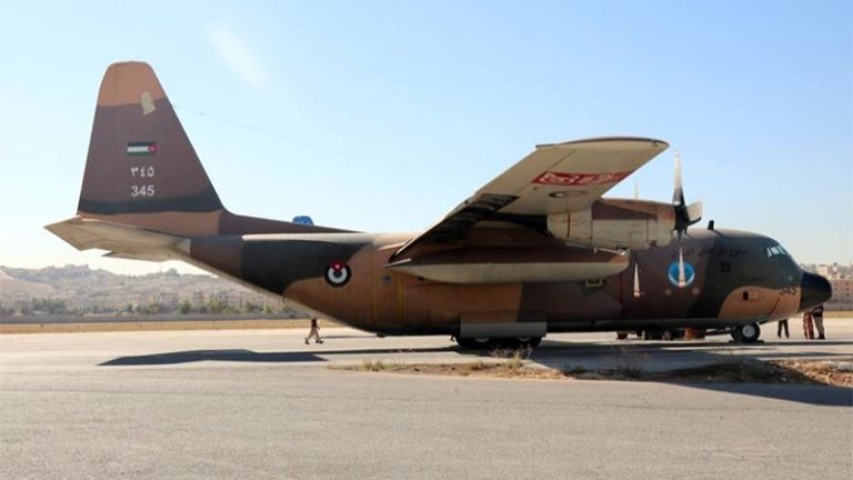 مساعدات إنسانية أردنية إلى غزة