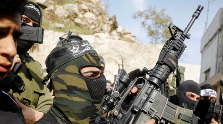 كتائب “شهداء الأقصى” تشتبك مع الاحتلال في “الضفة”