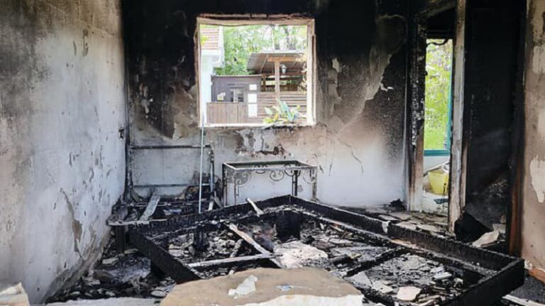 تضرر 930 منزلاً شمال الأراضي المحتلة بصواريخ “حزب الله”