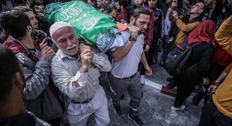 استشهاد معتقلين أحدهما أخصائي في “الشفاء”