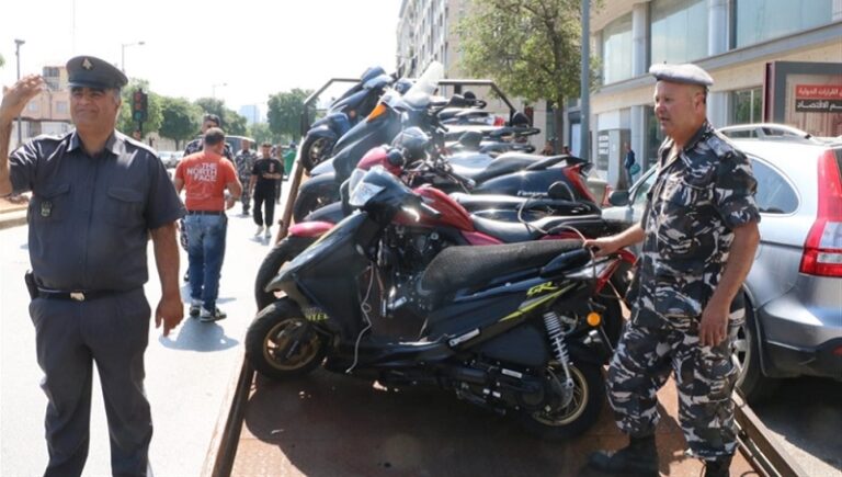الحرب على الموتوسيكلات: الدولة تقطع شريان حياة الفقراء