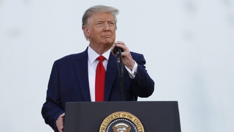 ترامب: للتخلص من أسوأ رئيس في التاريخ