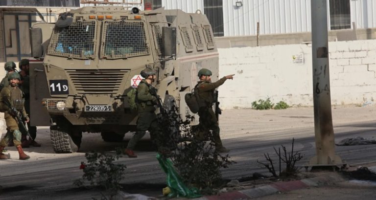 الاحتلال يقتحم المنزل المحاصر في بلدة دير الغصون (فيديو)