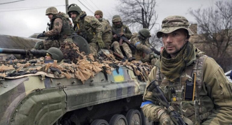 الجيش الأوكراني: دمرنا 12 صاروخاً و31 طائرة مسيرة روسية