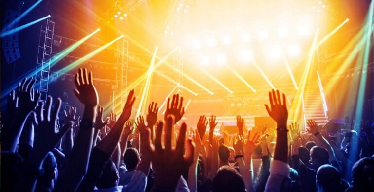 حفلات غنائية لنجوم العرب.. رقص على جراح غزة!