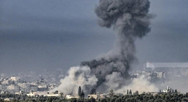 10 شهداء باستهداف شقة في غزة