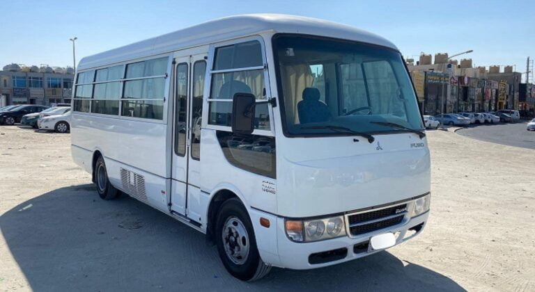 نجاة ركاب باص من كارثة!