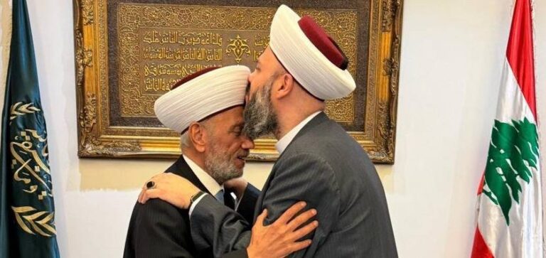 مرعب باقٍ في جامع الطريق الجديدة: “لن نتراجع”