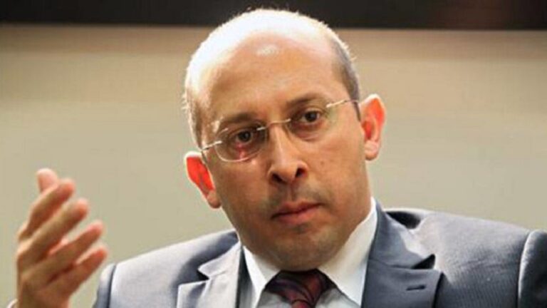 باسيل يتريّث بقرار فصل آلان عون