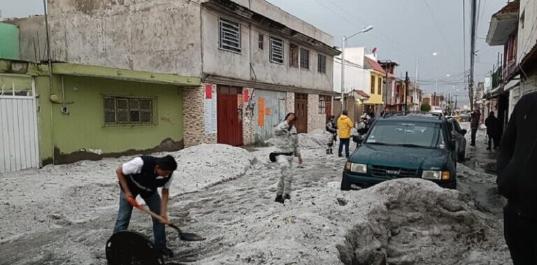 48 ضحية بموجة حر شديدة في المكسيك.. وعاصفة برد قوية تجتاح البلاد (فيديو)