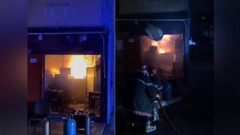 حريق بمطعم في صور (فيديو)