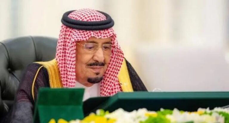 الملك سلمان يخضع لفحوصات طبية