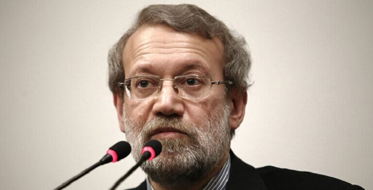 علي لاریجاني يترشح للانتخابات الرئاسية في إيران