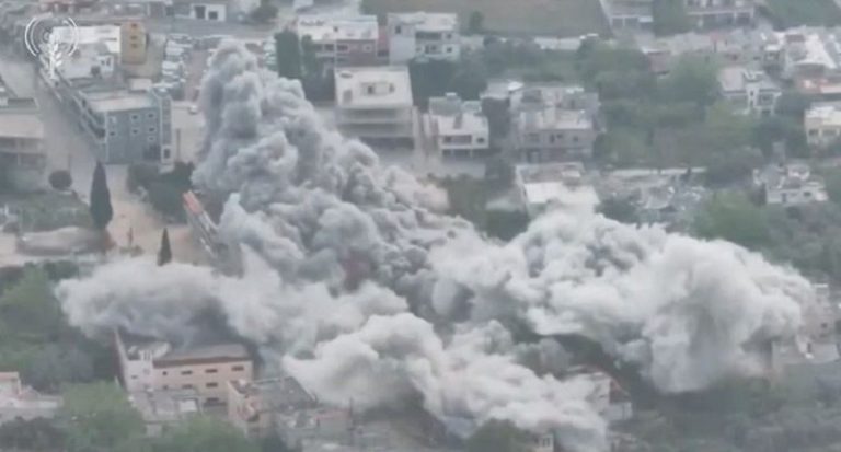بالفيديو.. العدو ينشر مشاهد الغارات على بعض القرى الحدودية