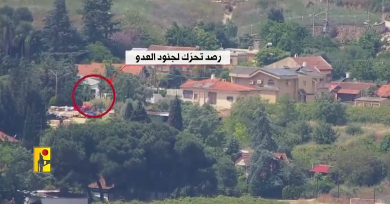 بالفيديو.. المقاومة تستهدف مبنيين لجنود العدو في “المطلة”