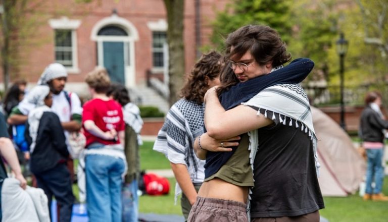 هبّة الجامعات تعمّق مأزق الديموقراطيين | الطلاب الأميركيون: لا تراجع عن نصرة غزّة