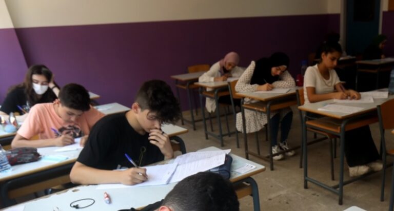 طلاب الحدود: 95% يريدون امتحانات خاصة