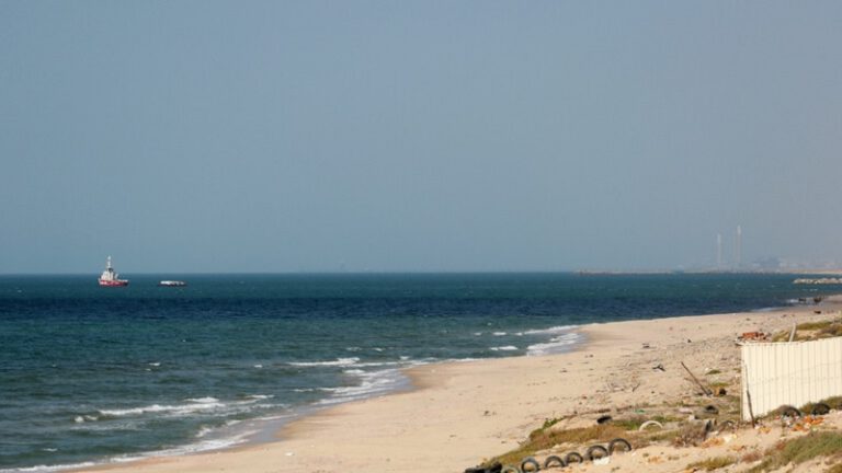 الجيش الأميركي أنجز بناء الميناء العائم قبالة غزة