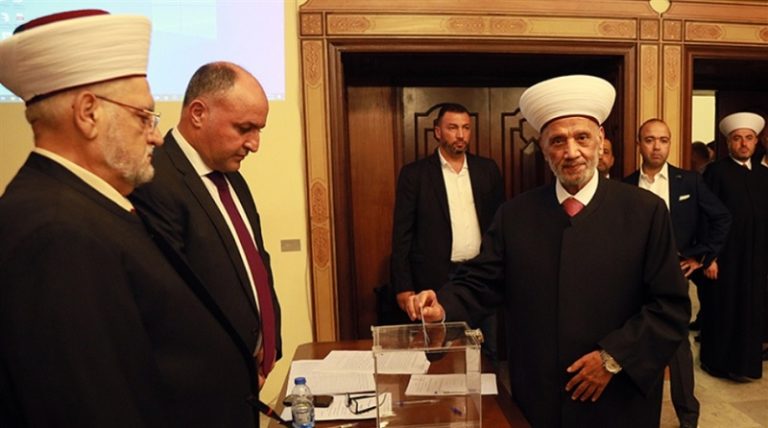 مجالس الأوقاف | دار الفتوى مصرّة: تعيين لا انتخاب