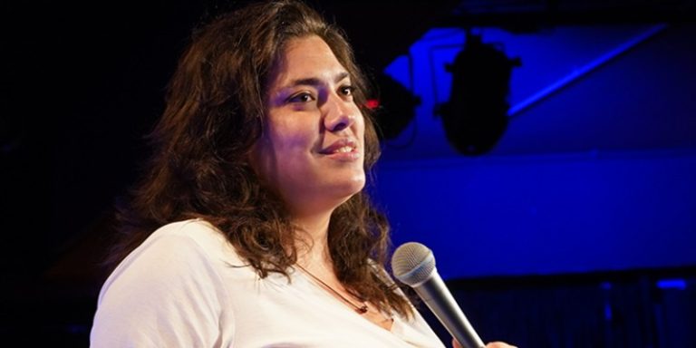 “الإفتاء الجعفري” عن شادن فقيه: صنف فارغ وأحمق وأرعن ورخيص