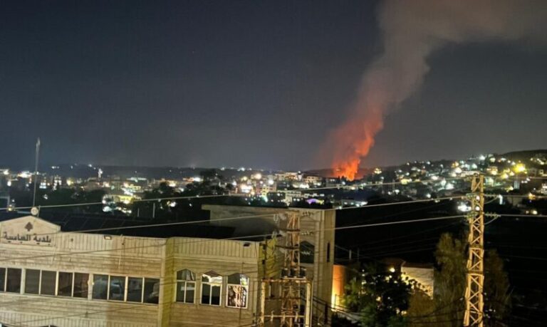 غارة صهيونية على منزل في عدلون.. وشهداء؟ (صورة وفيديو)