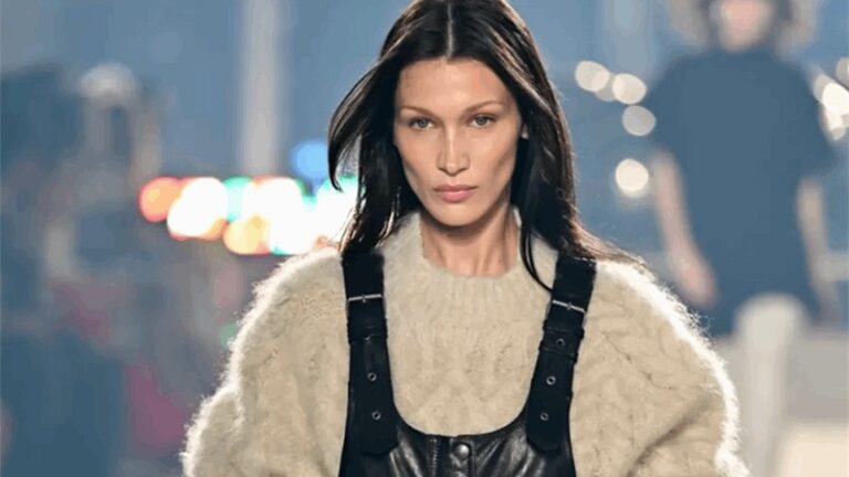 بالصورة.. بيلا حديد بفستان يمثل الكوفية الفلسطينية