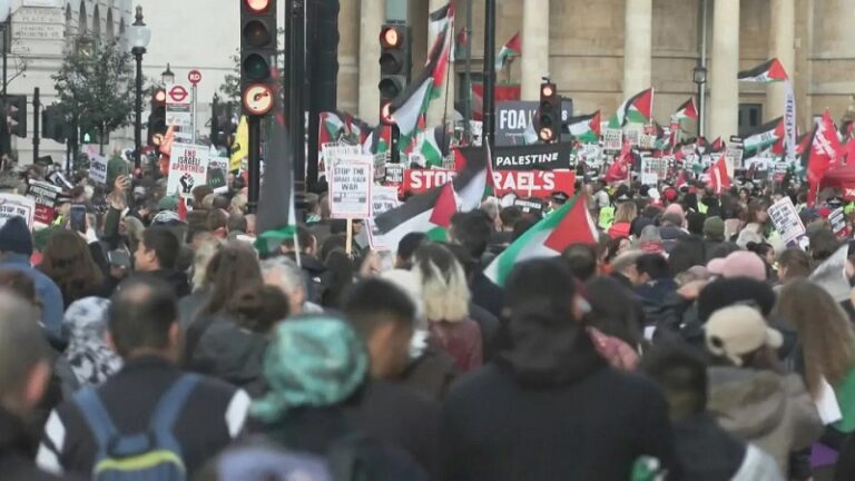 أكثر من 300 ألف متظاهر في روما ضد إبادة غزة