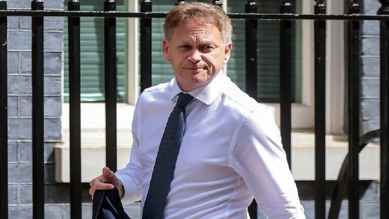 وزير الدفاع البريطاني: مستمرون بدعم كييف