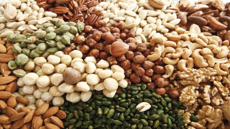 أضرار قد تتسبب بها بعض أنواع المكسرات!