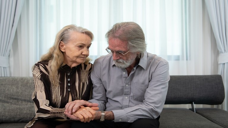 النساء أكثر عرضة للإصابة بالخرف والاكتئاب!