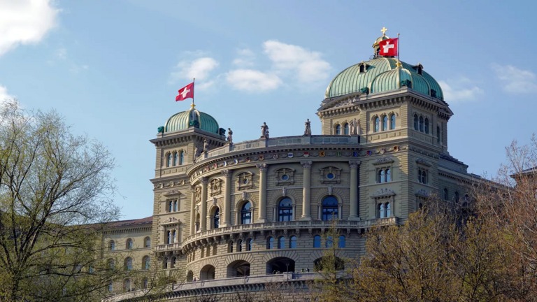 سويسرا تلغي مؤتمراً عن الأراضي الفلسطينية؟