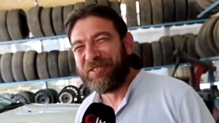 لا يتوقف عن الضحك! (فيديو)