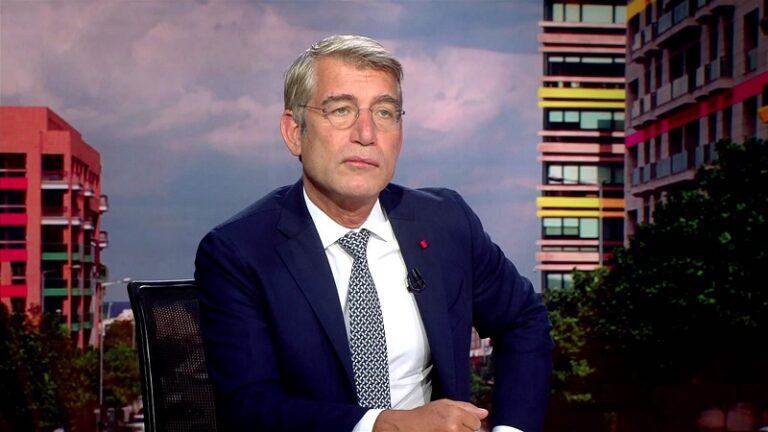 فياض: بدأنا الدراسات لبناء معملين للطاقة المتجددة بحلول بداية 2025