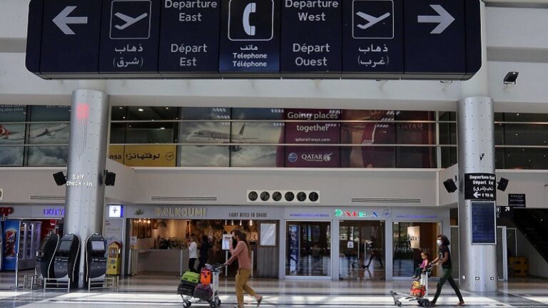 تراجع الوافدين إلى مطار بيروت