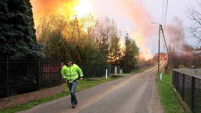 مصرع شخص بانفجار مصنع أسلحة في بولندا