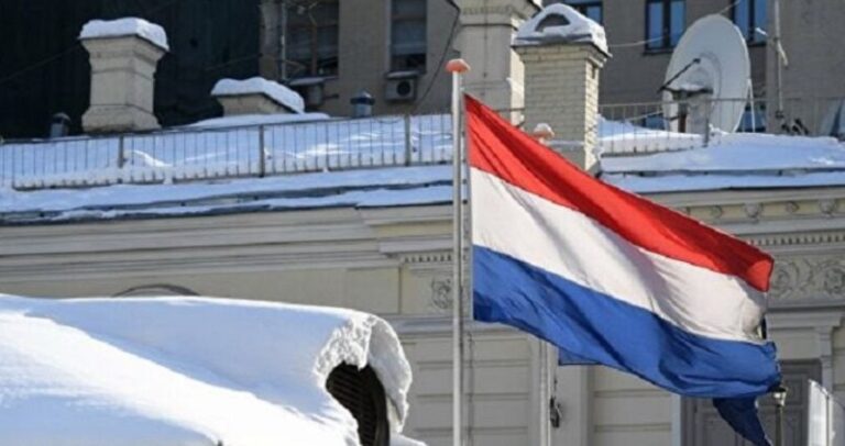هولندا لرعاياها: لمغادرة لبنان
