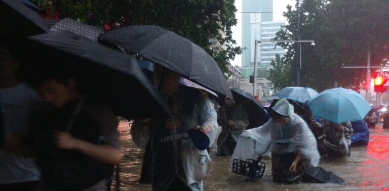 5 قتلى و15 مفقوداً بفيضانات في الصين