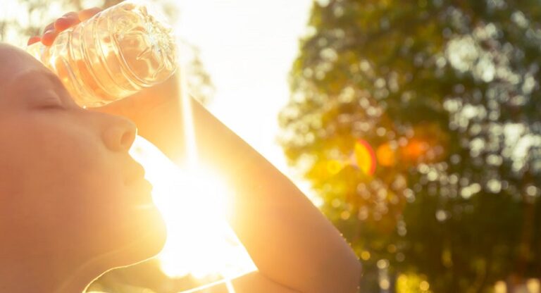 “الدفاع المدني” يُنبّه من مخاطر أشعة الشمس الحارقة