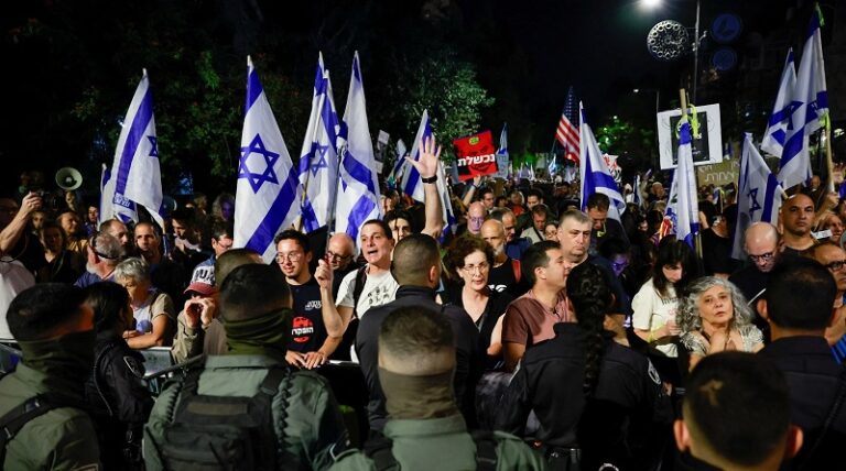 بالفيديو.. تظاهرة أمام منزل نتنياهو في القدس