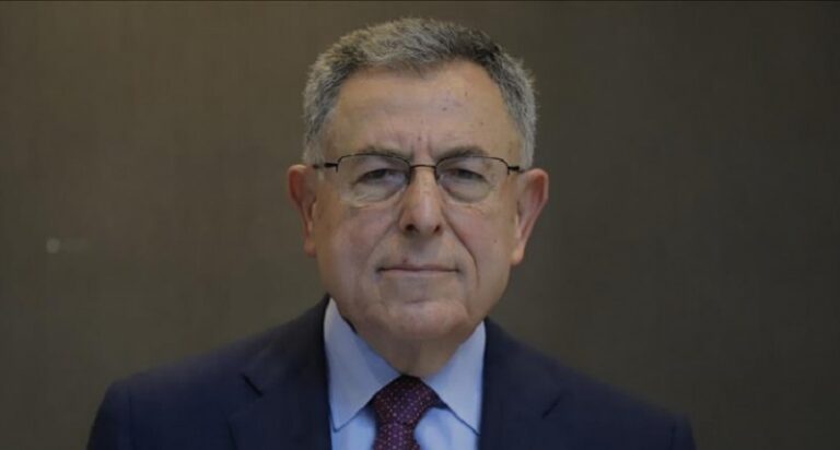 السنيورة: الأيام ستثبت إذا كان قرار الجامعة العربية رفع “حزب الله” عن لائحة “الإرهاب” متسرعاً أو صحيحاً